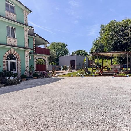 LižnjanApartman 2公寓 外观 照片